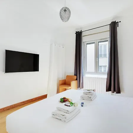 Fancy - 2br-6p - Gare De L'est Apartment